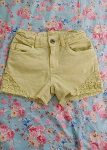 Yellow Solid Shorts (Size 5 to 6 Year)