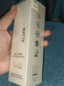Glam21 Matte Oil Free Silk Foundation