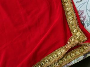 Beautiful Golden Red Saree❣️
