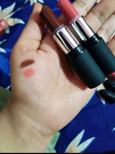 3 Lipsticks