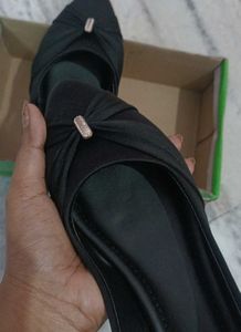 Women&#39;s Black Bellies