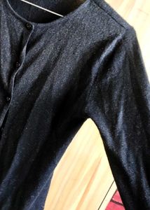 Simple Black Comfortable Shrug For Girls 🎀