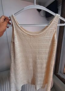 White Sleevless Cute Top
