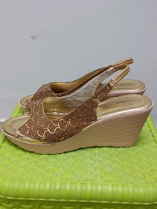 KHADIMS Gold Sequin Heels