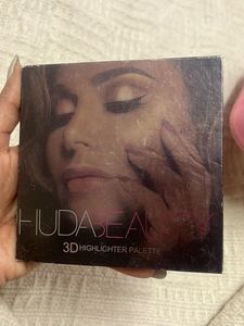 HUDA Beauty Highlighter 1st Copy