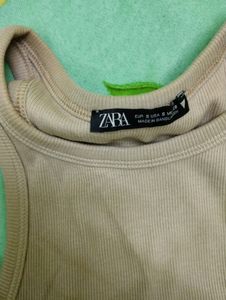 BASIC ZARA CROPPED VEST🎽