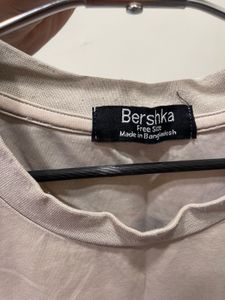 Bershka Tshirt