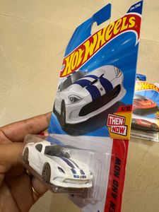 Hot Wheels Lamborghini &amp; Viper Set