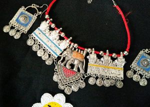 Elephant Design Oxodise Set With Earrings