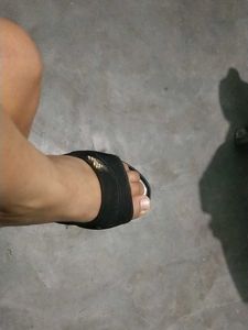 Rose Black Heel Sandals Size 35