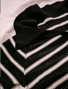 black crop top
