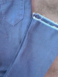 Dark Blue Flared Jeans with cute fimbrie this.