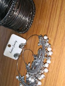 Hoop Earrings with Pearls