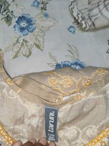 Elegant Floral Embellished Kurta