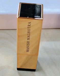 Pack Of 1Manish Malhotra Powder Matte Lipstick