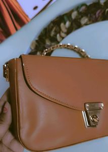 Brown Chain Shoulder Bag 👜