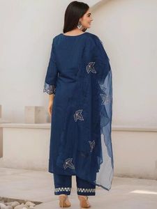 NEW WITH TAGS - 3 Piece Kurta Set