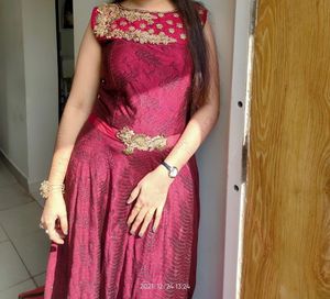 Elegant Maroon Sleeveless Gown