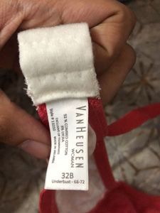 Van Huesen Bra (never Worn )