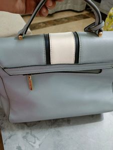 Classy and Stylish Handbag