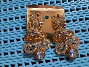 Elegant Gold-Tone Dangle Earrings