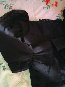 Black Puff Sleeve Top