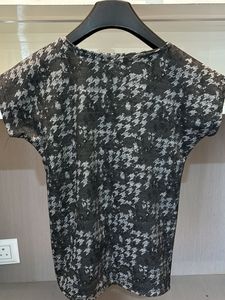 Houndstooth Print T-Shirt