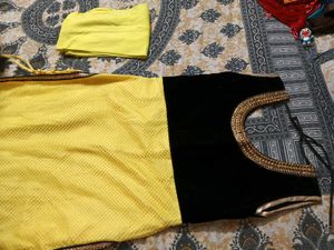 Elegant Embroidered kurta set