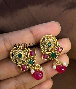 Golden Jewellery Set With Tikka