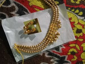 Elegant Pearl Necklace &amp; Earring Set