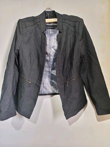 Stylish Gray Blazer 34"36"