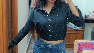 Crop Black Shirt