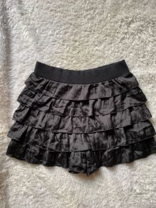Y2K Tiered Ruffle Mini Skirt