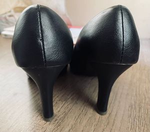 Black Heels - Stylish &amp; Classic