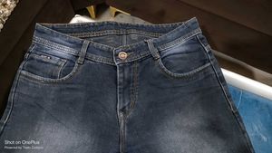 BUpgrade your style with versatile denim jeans