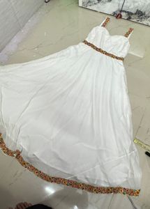 💕Elegant Ethnic Gown💕