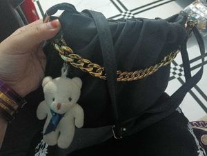 Black Hand Or Sling Bag Wid Golden Chain