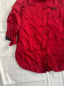red shirt