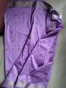 Lavender Saree With Silver Border And Silverbooti
