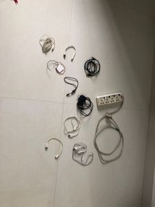 DISCARDED  - wires , keyboard , mosquito bat