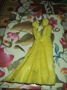 Vintage Wedding Couple Candle