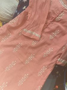 Designer Peach Embroidered Kurti With Dupatta