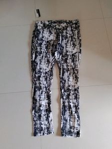 Design Pant Size (30)