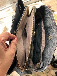 Black Handbag With Crosdbody Strap