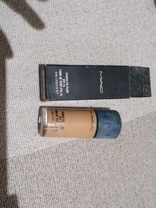 mac Studio Fix It SPF 15