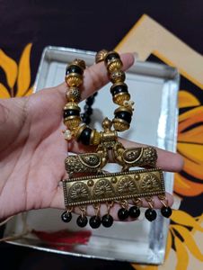 Necklace &amp; Earring Set!