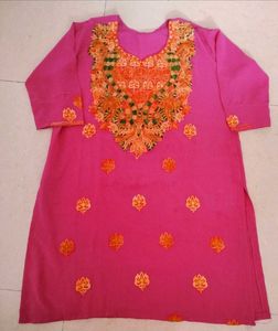 Women Kashmiri Embroidered Short Kurta