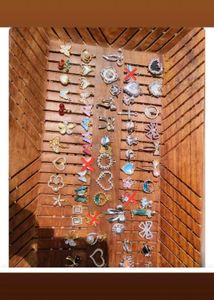 1 Chain And 4 Pendants