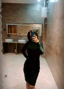 GREEN BODYCON DRESS (WORN ONCE AT A PARTY)