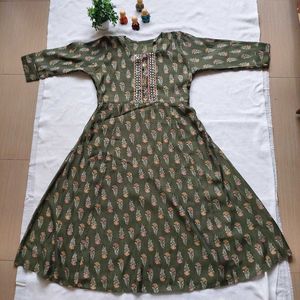 Green Floral Print Kurta Set